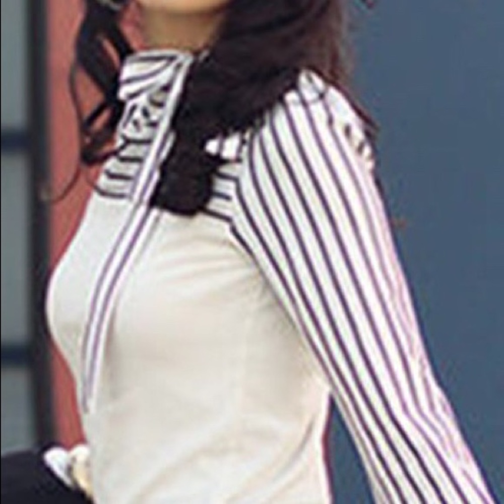 White striped top - Picture 2 of 7